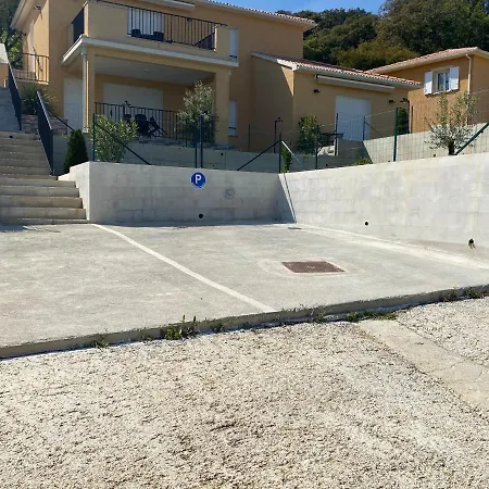 Pasturella Apartment